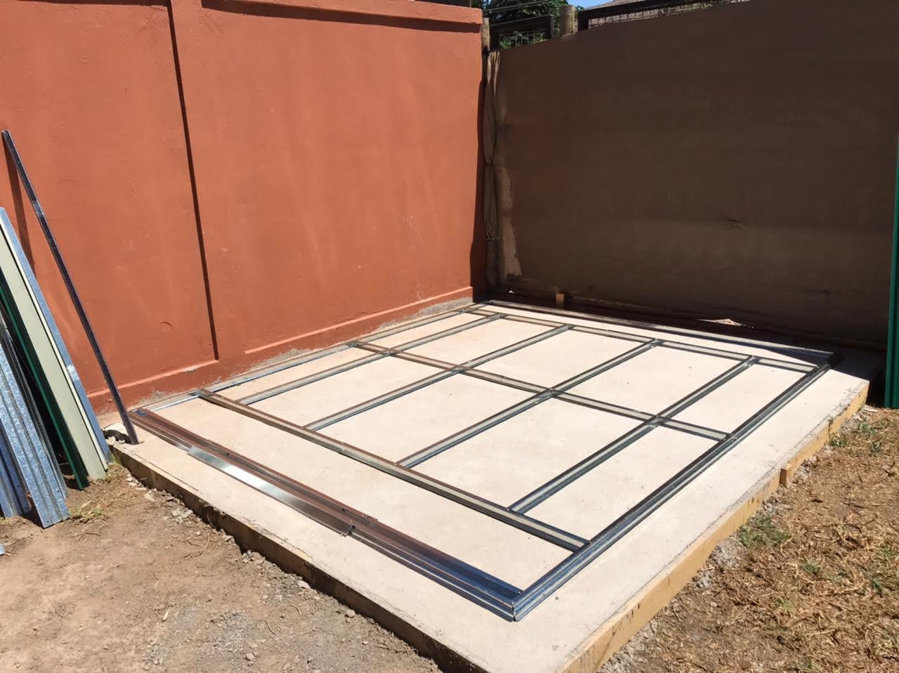 Bodega Multiuso Sky10 340 x 446. INCLUYE BASE DE PISO